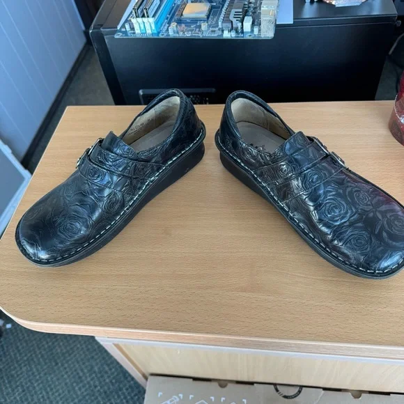 Alegria Shoes - Picture 2 of 5